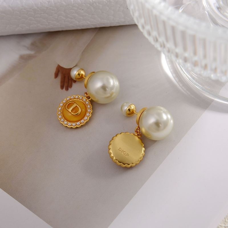 chr1st1an D10r earrings